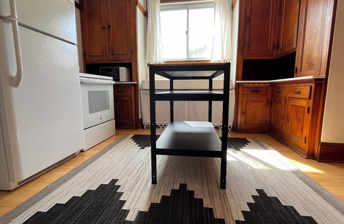 Downer Woods Casa | Historic Charm Near Lake Michigan & UWM — Spacious 1920s Lower Flat