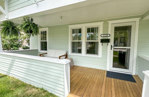 Rapid City Casa | Historic City Center Bungalow - Downtown Rapid City