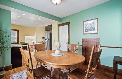 Bedford Apartamento | Historic District|Fully Stocked Kitchen|Coffee Bar|Sleeps 6