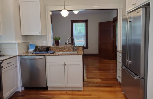 Northampton Casa | Historic downtown house. Unscented products and sustainability practices.