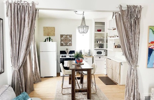 Delafield Apartamento | Historic Downtown-Old World Charm-Dining-Coffee