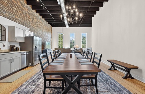 Fayetteville Apartamento | Historic Downtown Loft. Walk to Shops & Eats.