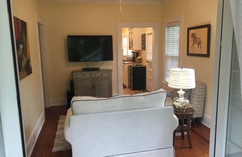 Aiken Cabaña | Recién renovado Winter Colony Cottage-Disponible para Maestros