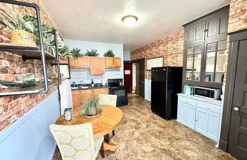 St. Louis Apartamento | Historic Dutchtown Delight with King Bed