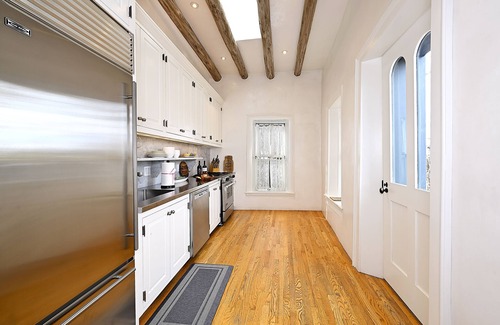 Historic Eastside Casa | Historic Eastside Canyon Rd/Plaza/Galleries--Walk Everywhere Amazing Courtyard