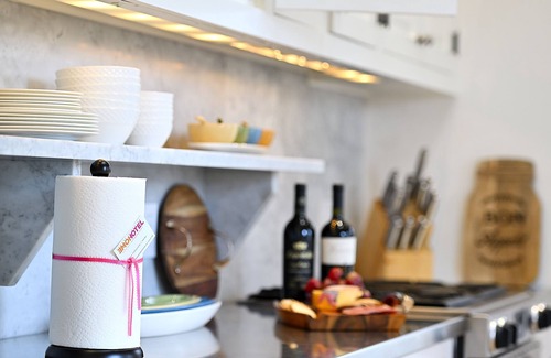 Historic Eastside Casa | Historic Eastside Canyon Rd/Plaza/Galleries--Walk Everywhere Amazing Courtyard