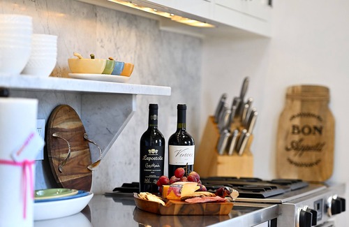 Historic Eastside Casa | Historic Eastside Canyon Rd/Plaza/Galleries--Walk Everywhere Amazing Courtyard