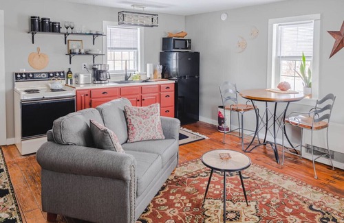 Fairfield Apartamento | Historic Farmhouse Apartment