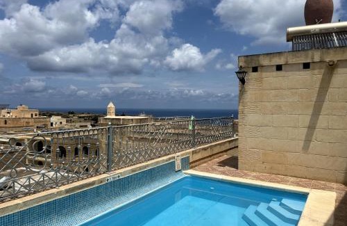 Nadur Casa | Historic Farmhouse close to San Blass Beach with Courtyard, Kitchen Terrace and Rooftop Pool