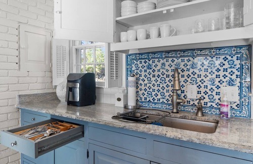 Chapel Hill Casa | Historic Gem, Steps from UNC & on Franklin St