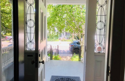 South Main Street Casa | Historic Geneva Row House near Hobart William Smith Colleges and Linden Street.