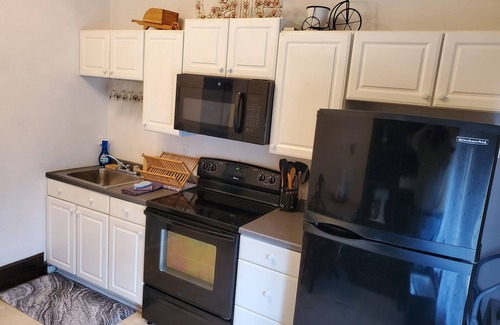 Brunswick Apartamento | Historic Getaway near Harpers Ferry, Frederick, Antietam, C&O Canal and more!
