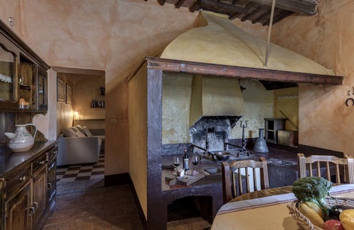 Palazzina Apartamento | Celebración histórica con una maravillosa piscina cerca de Siena, Toscana, Italia