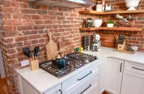 Shelbyville Otro | Historic Home Farm Stay in the Heart of Bourbon Country