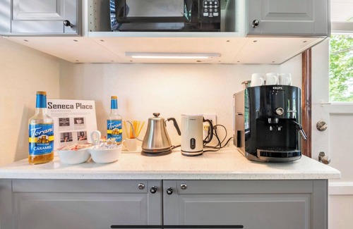 Mount Lebanon Casa | Historic Home Located in the Quiet Pittsburgh Suburb of Mount Lebanon