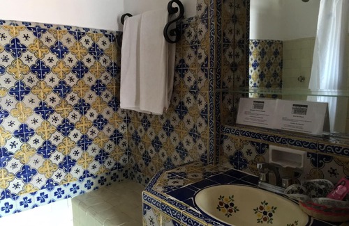 Centro Hotel | Historica casa de la diseñadora de modas Tachi Castillo en el centro de Taxco