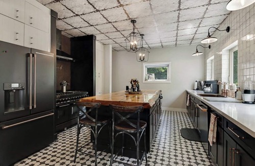 Stone Lake Casa | ¡El verano se está llenando rápido!