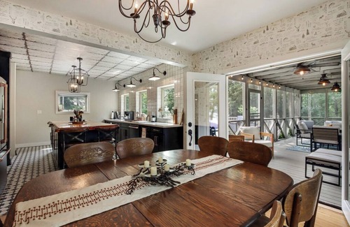 Stone Lake Casa | ¡El verano se está llenando rápido!