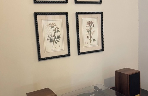 Madison Casa | Historic Madison Retreat – New Furnishings, Walk to Shops & Riverfront