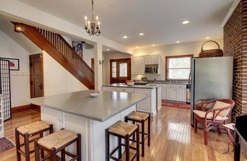 Quincy Casa | Historic Mansion