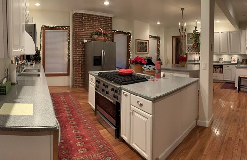 Quincy Casa | Historic Mansion