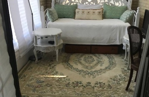 Youngstown Casa | Historic Mill Creek Mansion