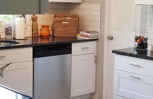 Nob Hill Casa | Historic Nob Hill home with cozy covered deck and close to Route 66.