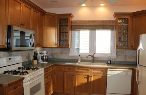 Old Irving Park Casa | Historic North Side house with hot tub in public transit hub near downtown