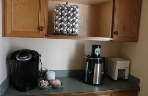 Old Irving Park Casa | Historic North Side house with hot tub in public transit hub near downtown