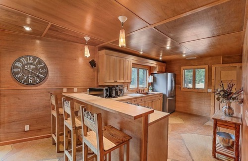 Flagstaff Cabina | Historic Ranch House, A/C, on forest acres, in town
