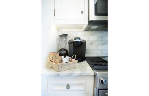 Riverton Casa | Historic School & Church House