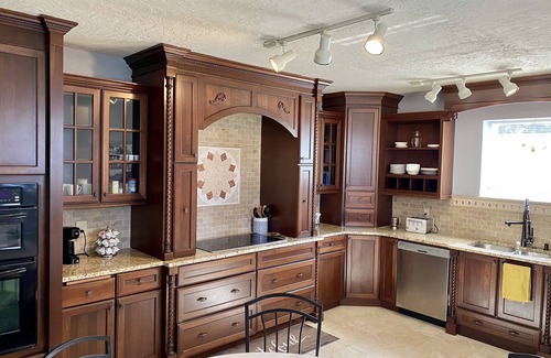 Historic District Apartamento | Historic Second Floor 2 Bedroom Apartment Kemp Estate