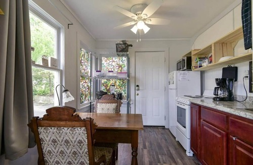 Rockaway Beach Casa | Historic Water's Edge Cottage 6
