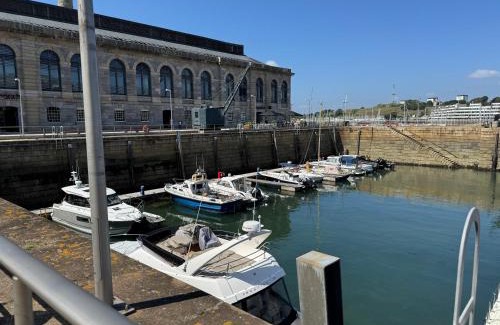 Plymouth Casa | Historic waterfront factory house Royal William Yd