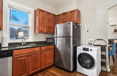 University North Casa | Historical Bungalow Near Csu & Old Town!