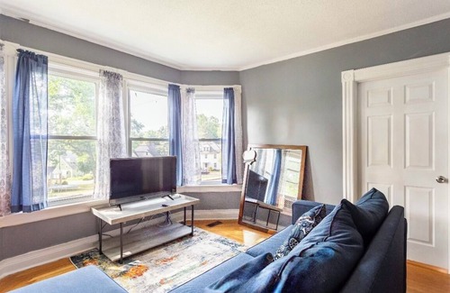 Manchester Apartamento | Historical Cheney Bros Mansion, Welcoming Manchester With An At Home Experience!
