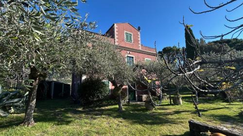 Cinque Terre Apartamento | Historical Villa 'The Birdhouse' - Garden & Views