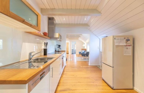 Hauert Casa | Cabaña histórica, techo paja, zona tranquila