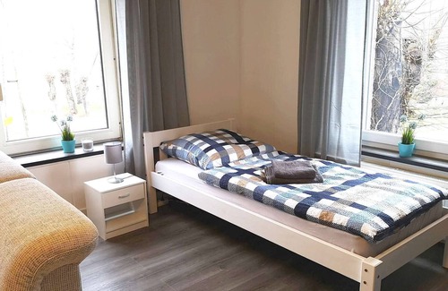 Bedburg-Hau Apartamento | HÖ01 large apartment with dryer and washing machine