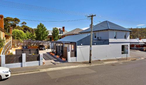 North Hobart Apartamento | Hobart Character - Scenic Views in Bustling Locale