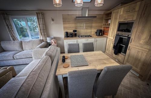 Longridge Cabina | Hobbit - House Of The Owl - Luxury Lodge