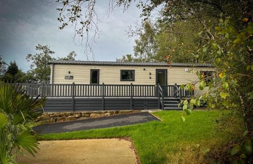 Longridge Cabina | Hobbit - House Of The Owl - Luxury Lodge