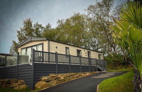Longridge Cabina | Hobbit - House Of The Owl - Luxury Lodge