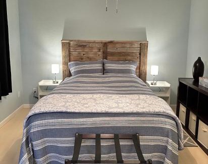 Port Orchard Apartamento | Hobby farm with goats and views of horses