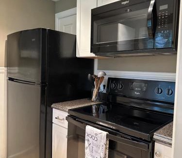 Port Orchard Apartamento | Hobby farm with goats and views of horses
