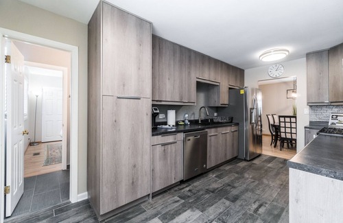 Schaumburg Casa | Hoffman Estates Rental