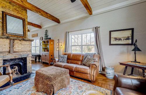 Jasper Casa | Holbert House