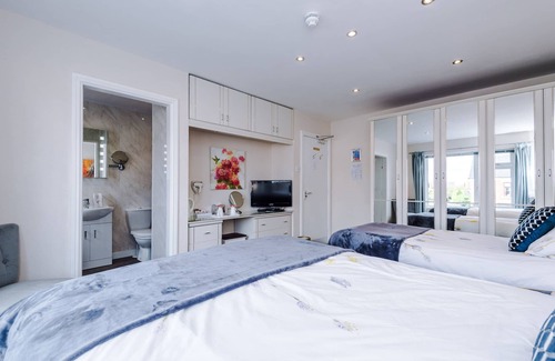 Barnetby Casa | Holcombe Guest House