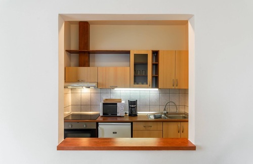 Sarvar Hotel | Holdvirág Hotel