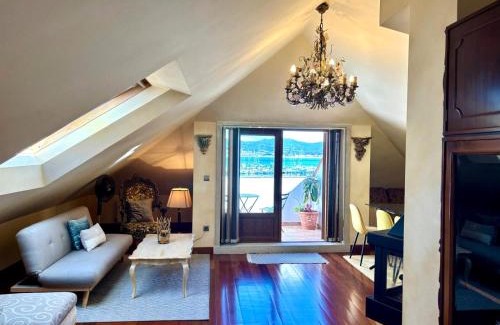 Centro histórico de Baiona Apartamento | Holibai, Lembrare, Ático a unos pasitos de la playa, Baiona